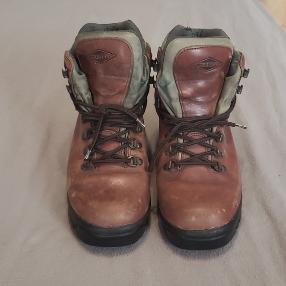 Merrell Shoes - Womens Merrell waterproof leather hikers